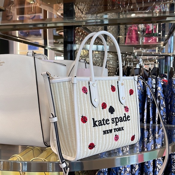 Kate Spade Ella Small Ladybug Tote Bag
COLOR:
Natural Multi
NWT - Picture 3 of 16